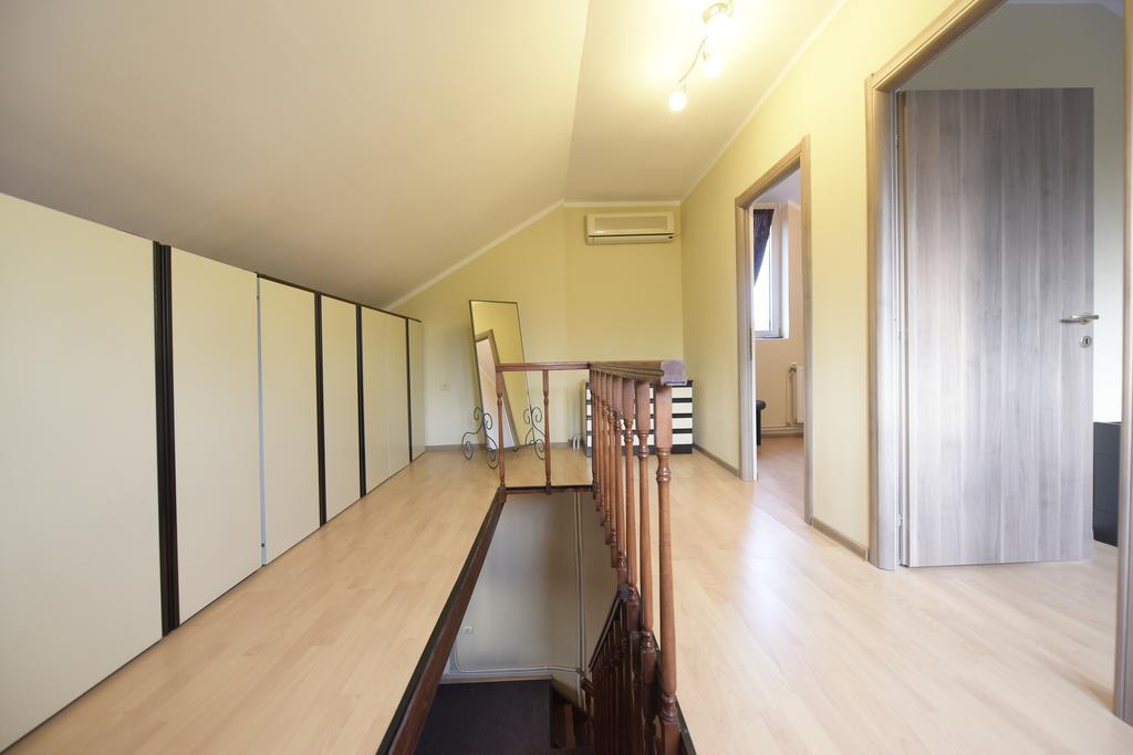 H & V Residence - Split Level Apartment Arad Eksteriør bilde